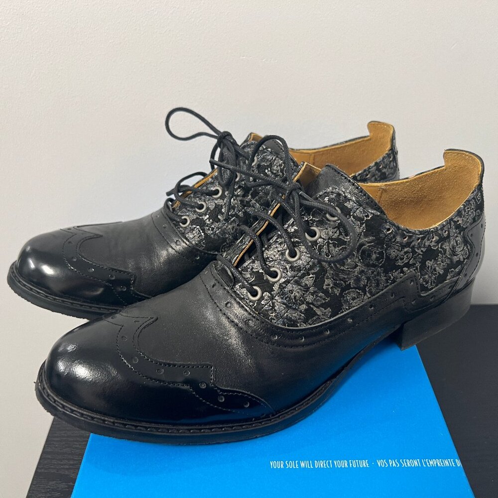 Fluevog, Biblio "Cole" BNIB **flawed